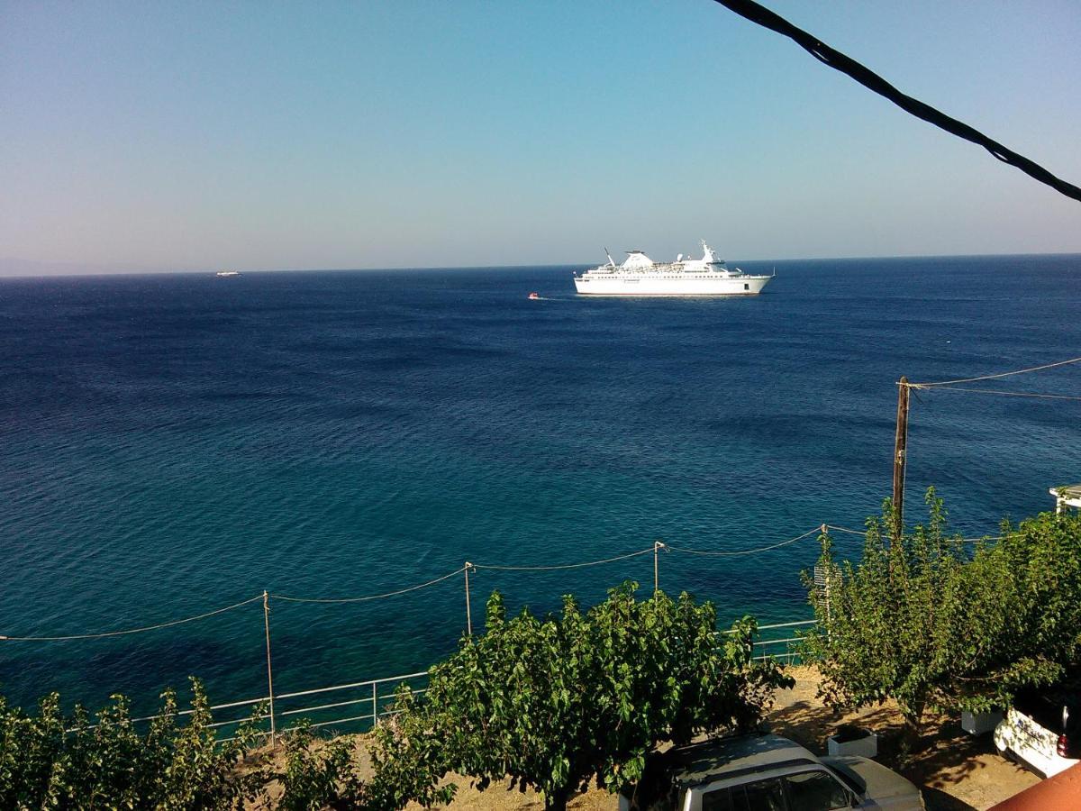 Villa Bonatsa Andros Home Batsi  Exterior photo